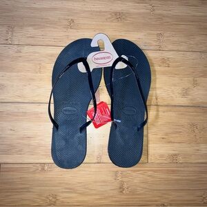 NWT Women’s Size 11/12 Havaianas Classic Black Flip Flops Sandals Shoes